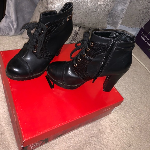 Women’s Black Heel Boots - Picture 2 of 2